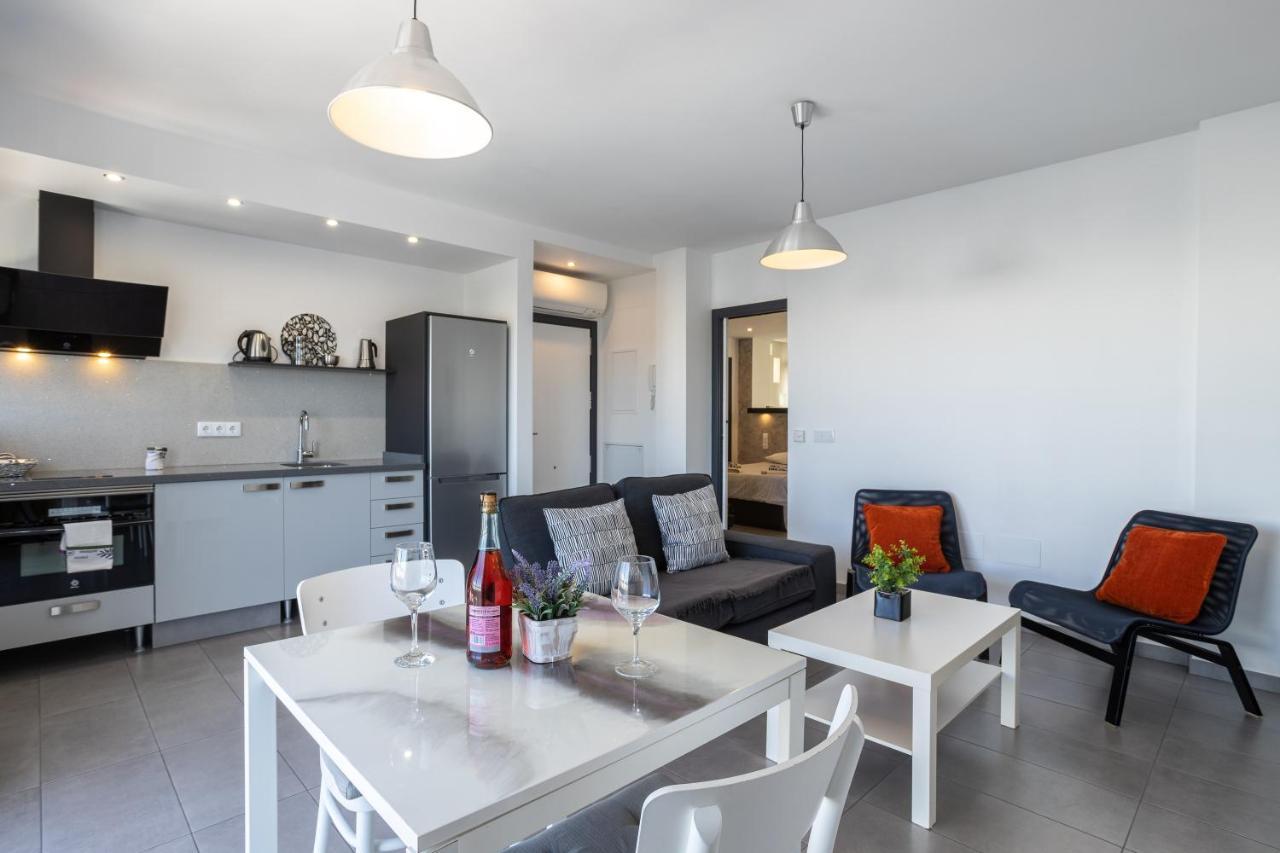 Relaxing Cozy Apartment نيرخا المظهر الخارجي الصورة